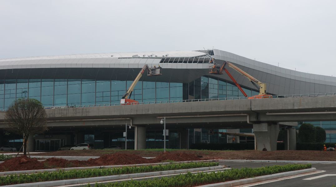 宜宾五粮液机场跑道已具备起降条件!航站楼完成99%了!