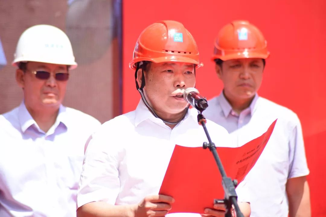 西郊农场有限公司总经理,北京三元嘉业房地产开发公司董事长管建国