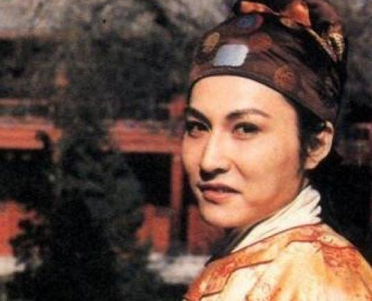 红楼梦里此人是养小叔子的正主,秦可卿替她背黑锅,贾珍因她得福 乐虎国际官方网页