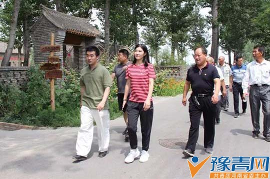 上蔡县高李村党支部赴兰考开展主题党日活动(图文)