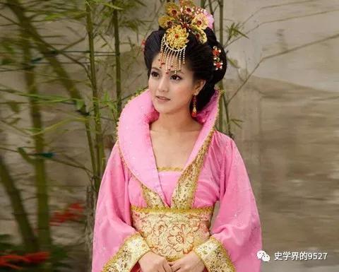 小兵|历史上眼光最独到的3个女人：都嫁了穷屌丝，后来都当上皇后