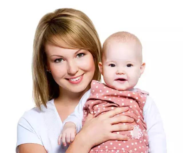 教新妈妈如何喂奶的小技巧