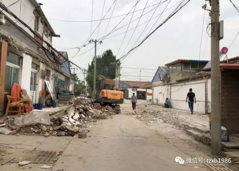 南许场村,目前村内已拆除违建16000平米,取得了拆违工作阶段性胜利.