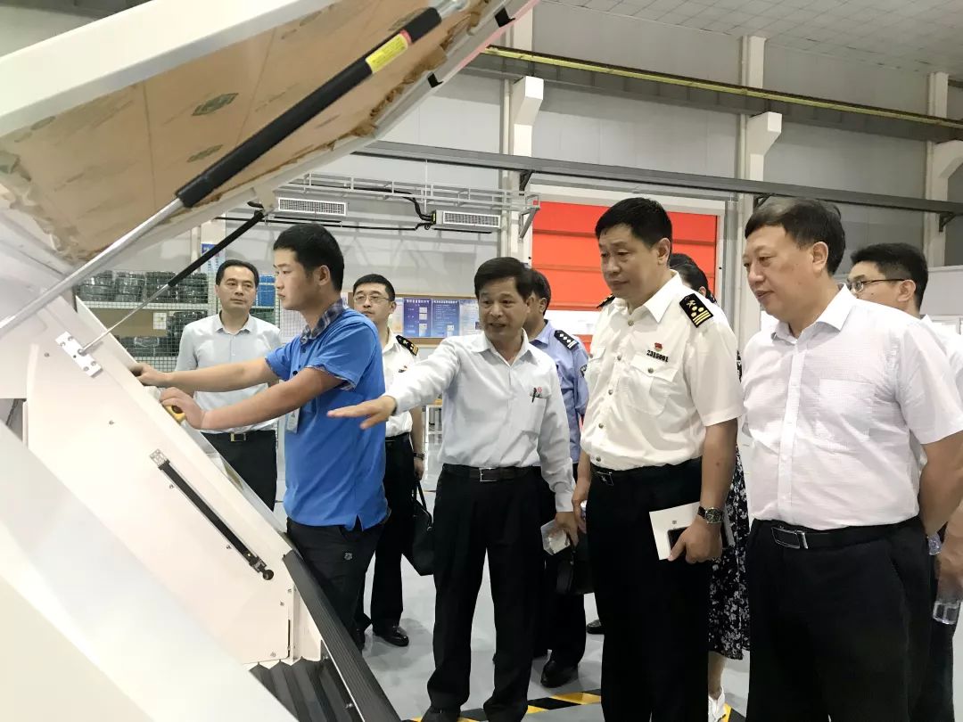 守初心 担使命 找差距 抓落实