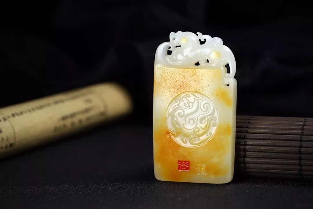 思考| 看完这个,你还会买大师落款的作品吗?_玉雕