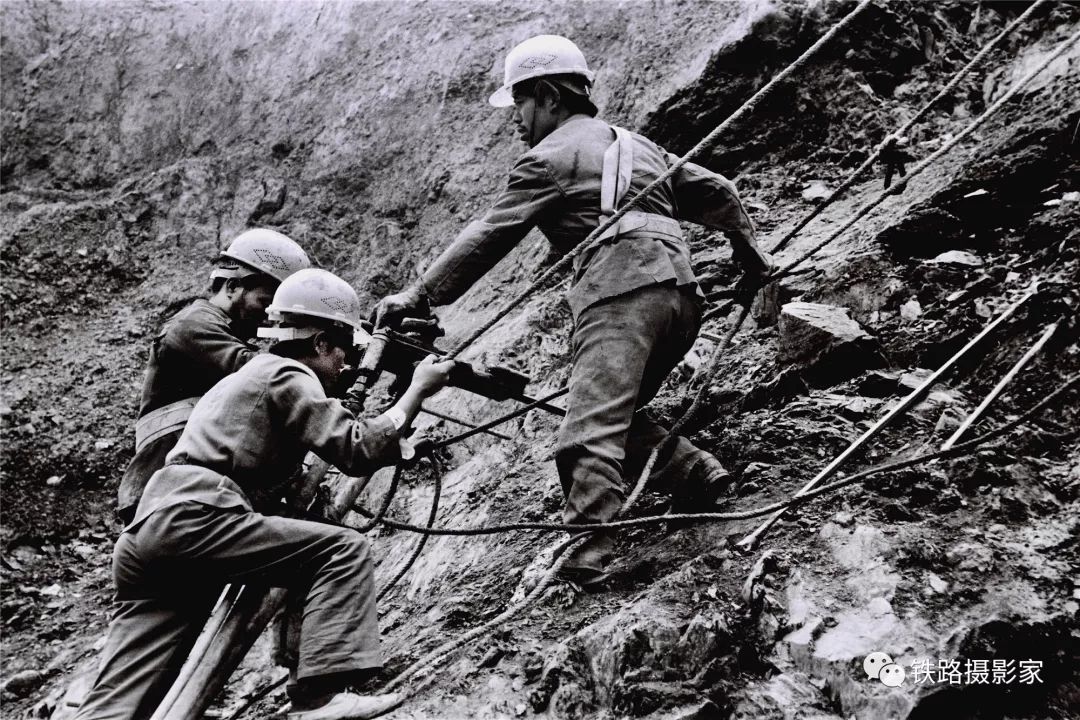 庆祝中华人民共和国成立70周年|影像回顾全国铁路发展成就