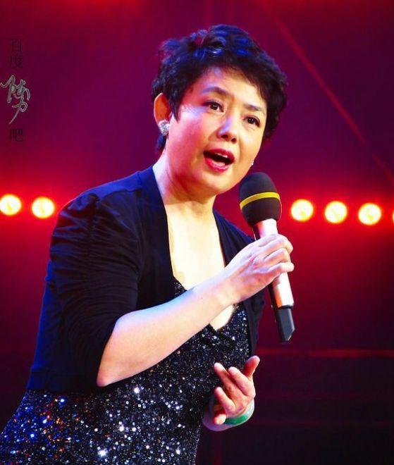 她是《红楼梦》主题曲原唱!弃艺从商被骗!结婚