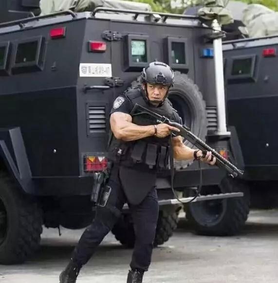 世界上最强壮的五位警察,罪犯看到都会颤抖