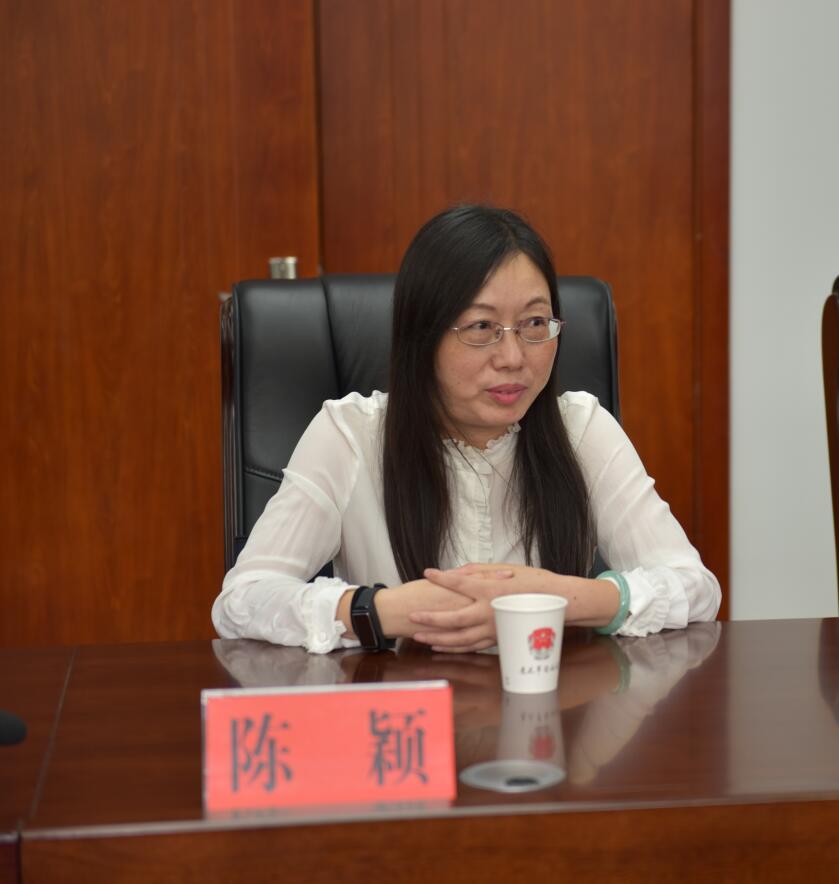 遵义律师陈颖启程 赴新疆开展法律援助_市司法局