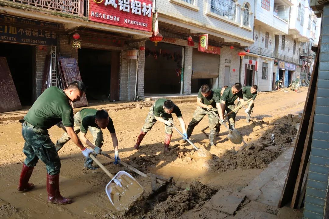 六堡镇人口多少_六堡镇旅游景点