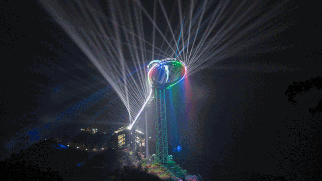 广东天门玻璃悬廊来了!比张家界玻璃桥恐怖一万倍!