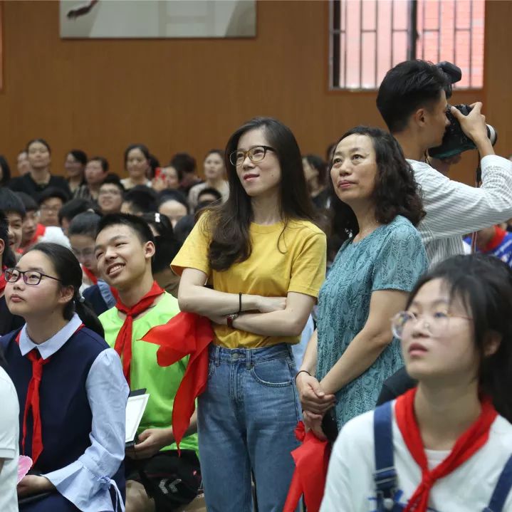 青春不散场梦想再起航育秀实验学校举行2019届九年级离队仪式暨毕业