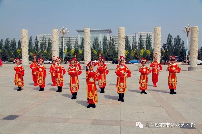 《党啊,亲爱的妈妈》快闪爆燃乌兰察布