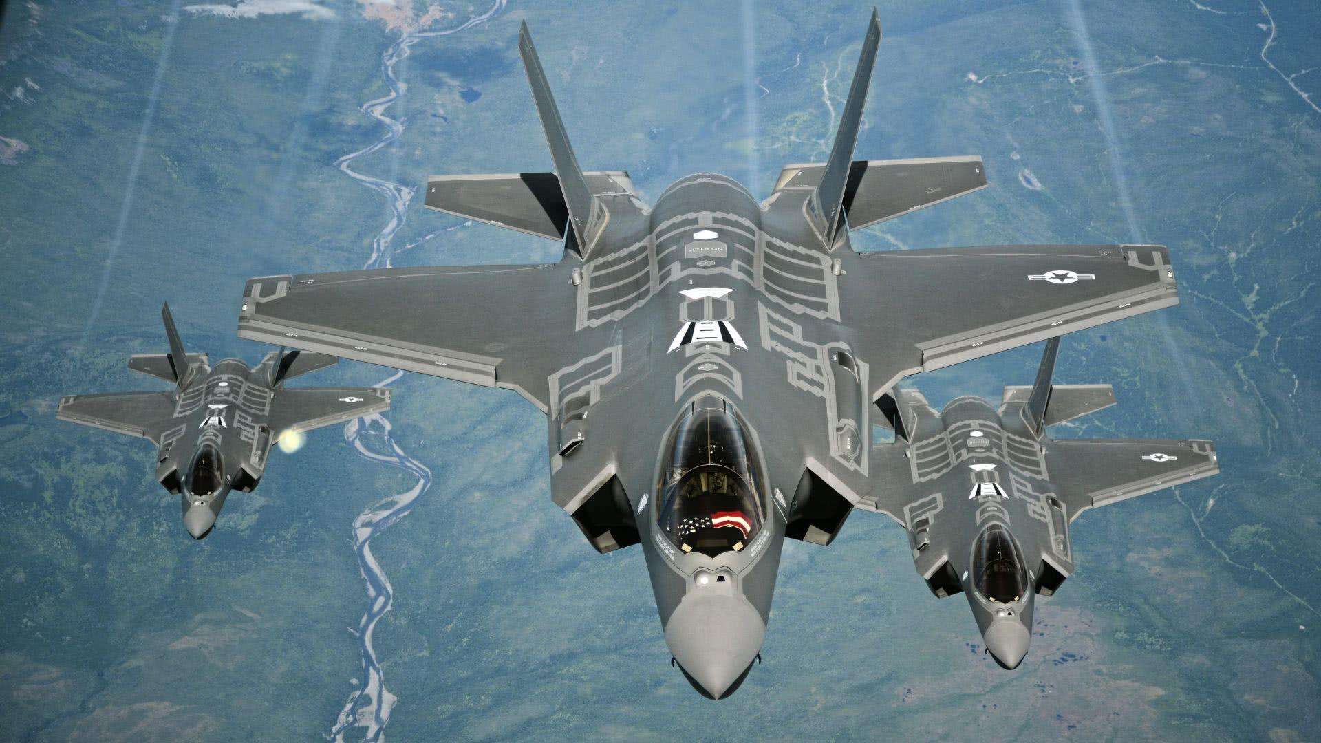 马斯克的直言不讳：F-35生产的争议与反思