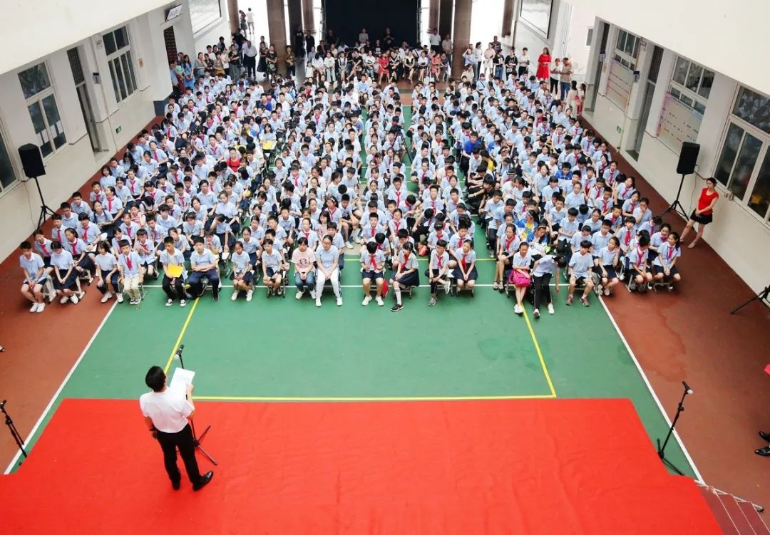 恰同学少年乘梦想起航陈屿中心小学举行2019届毕业典礼