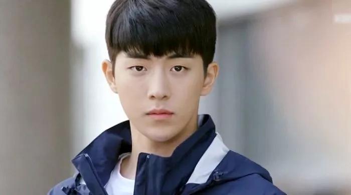 海宁韩语-恋爱一定要欲情故纵吗?韩网票选这