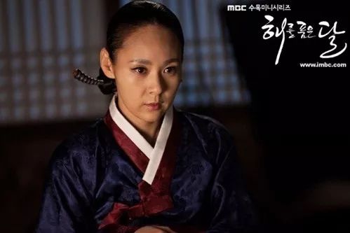 韩国女演员全美善昨日突然离世.