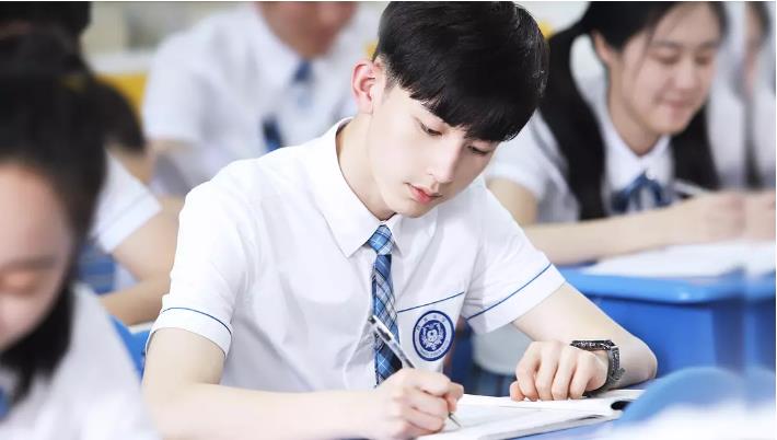 少年派热播学霸郭俊辰圈粉无数