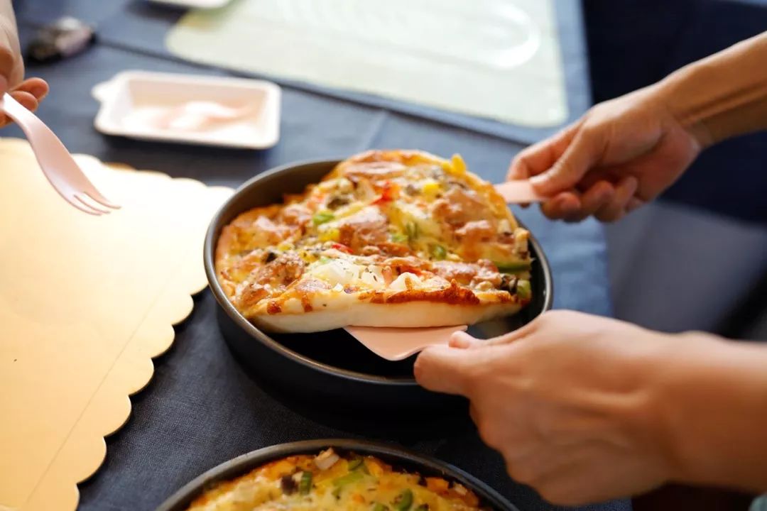 欣童趣 烘焙披萨的美食达人,是能吃会玩的小大人