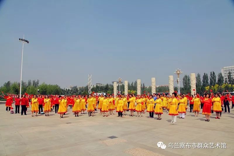 《党啊,亲爱的妈妈》快闪爆燃乌兰察布