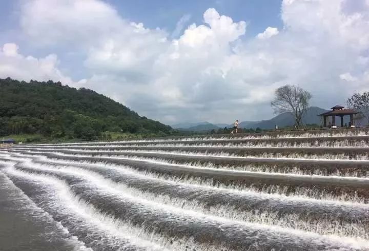 7.6网红瀑布台阶|抖音网红瀑布台阶 小黄山峡谷激情漂流!