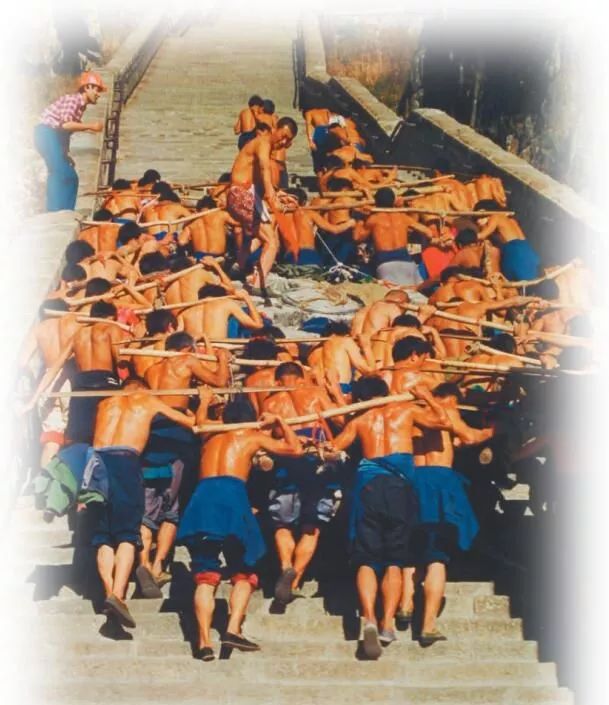 【文学*散文】三遇泰山挑山工
