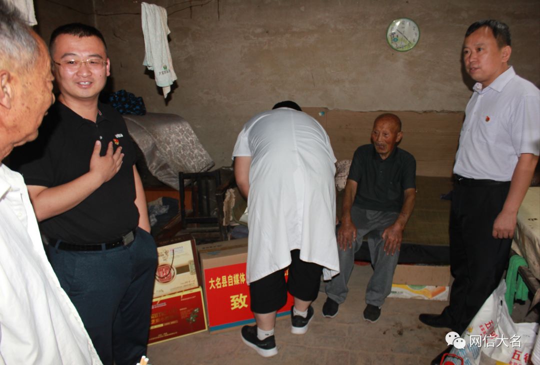 炎炎烈日,自媒体一行先后来到西付集乡王封固村王怀臣,朱家村郭贵连