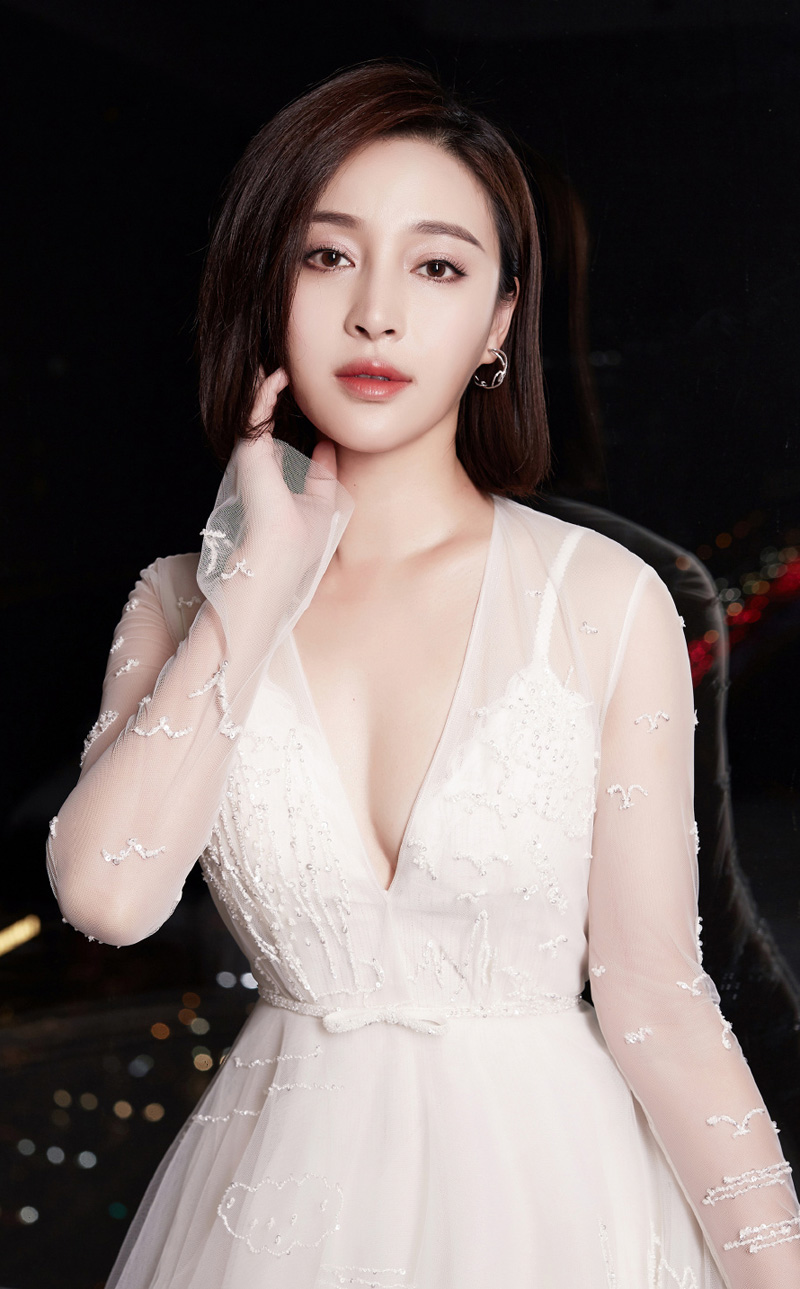 最美“潘金莲”!古装女神甘婷婷性感诱人风情万种