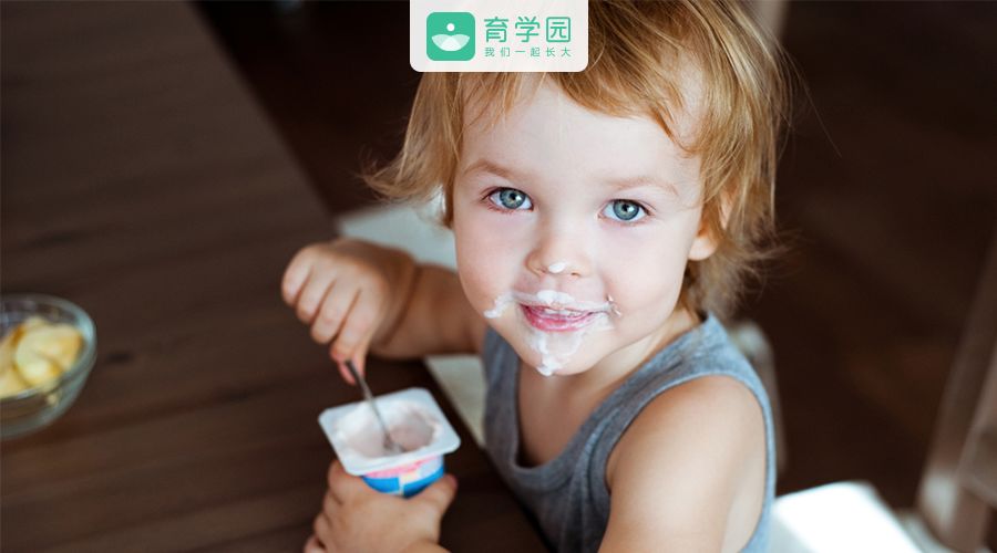                     宝宝多大可以喝酸奶？