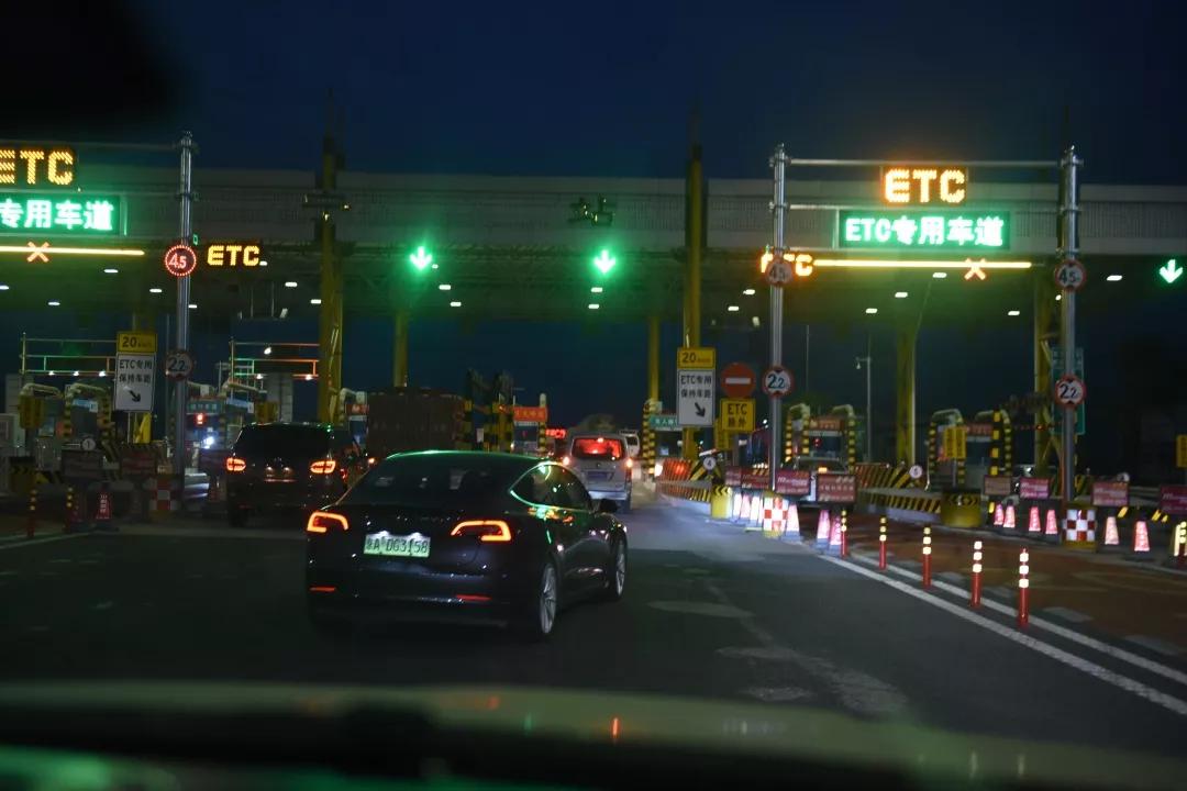 真实数据才够劲，北京环路实测 特斯拉 MODEL 3 续航