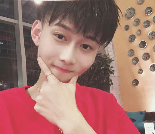 怎么成为网红博主 2d6e8ecbbd99445b921fb5511c118a16.jpeg