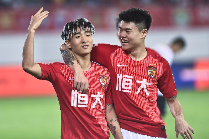 95后新星集体爆发!U24当红国脚世界波,残阵广州恒大豪取10连胜 苍井优三级在线观看