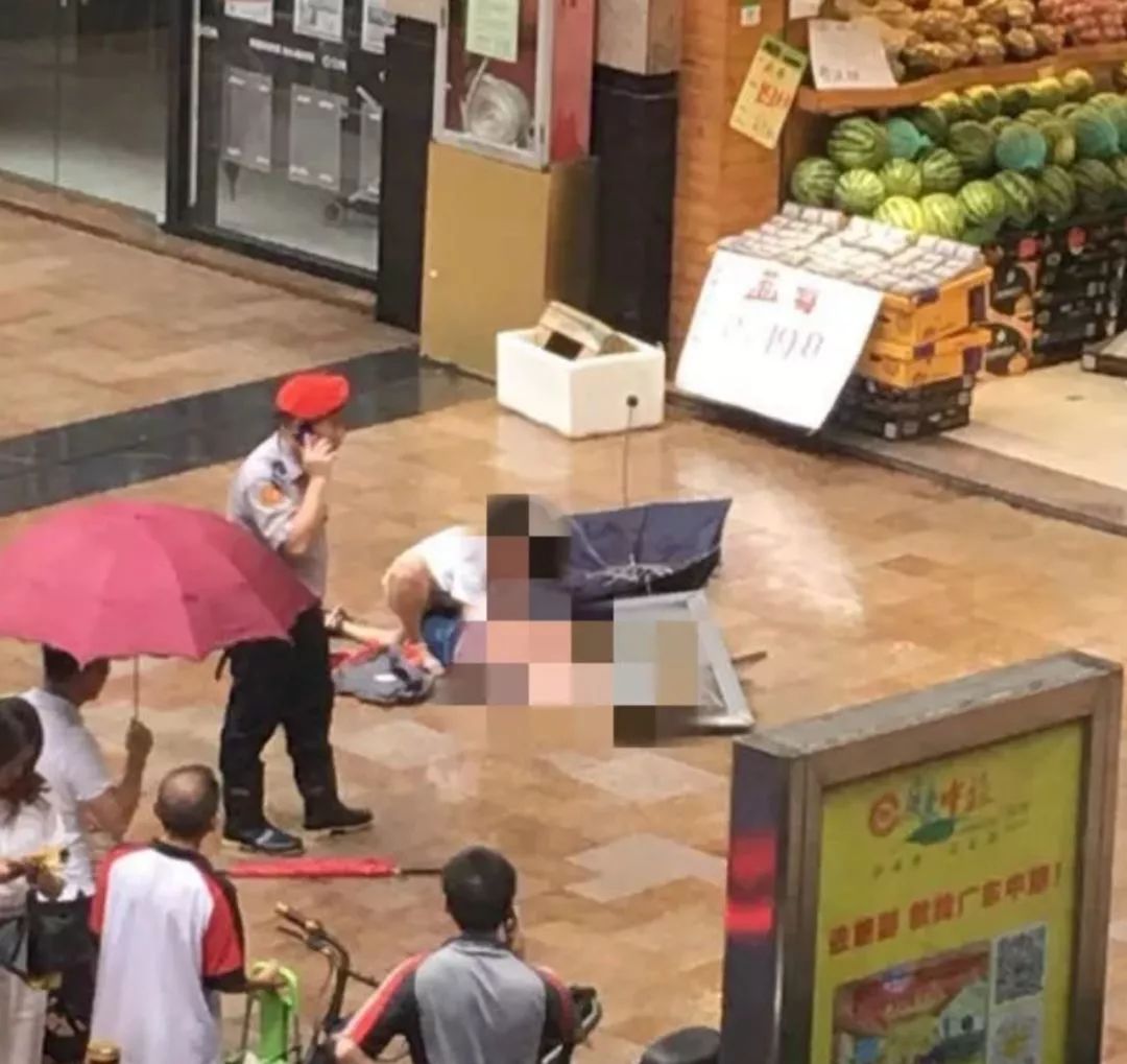 5岁男孩被砸身亡,母亲无法再生育:凶手不只是坠下的窗户 通博b娱乐官网
