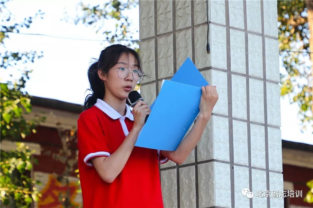 迷彩青春 军训起航丨北京市工贸技师学院服务