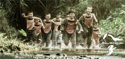 各方点赞!5000家人民院线”全天放映《八子》 申搏官网2018
