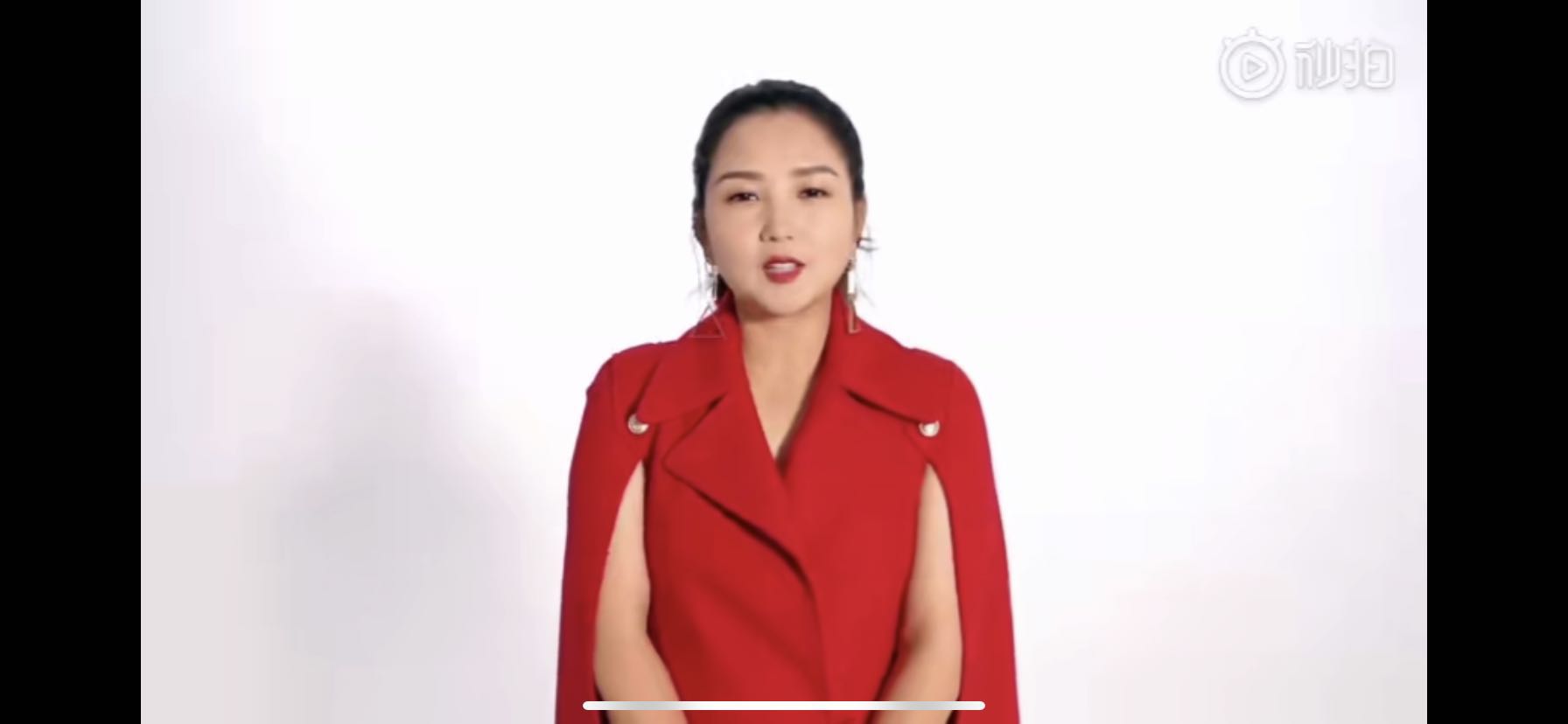 何洁宣布减肥后现身活动,还是那么魁梧”,遮住肥肉却变大妈 日本很黄很色播放器