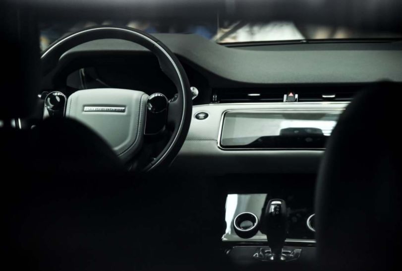 极光内后视镜 aac2954f1f94468e81383d9495ae27ff.jpeg