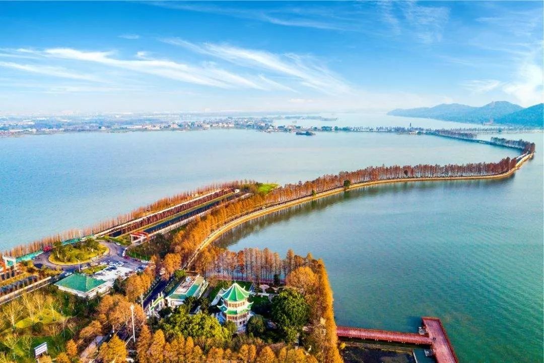 梦里水乡·东湖 城市绿心,匠心呈现 武汉东湖生态旅游风景区,系国家
