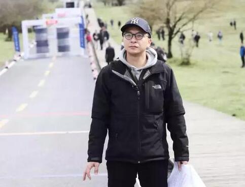《极限挑战5》导演施嘉宁背景资料介绍,鸡条变味是他的错吗 pt电子游艺娱乐平台