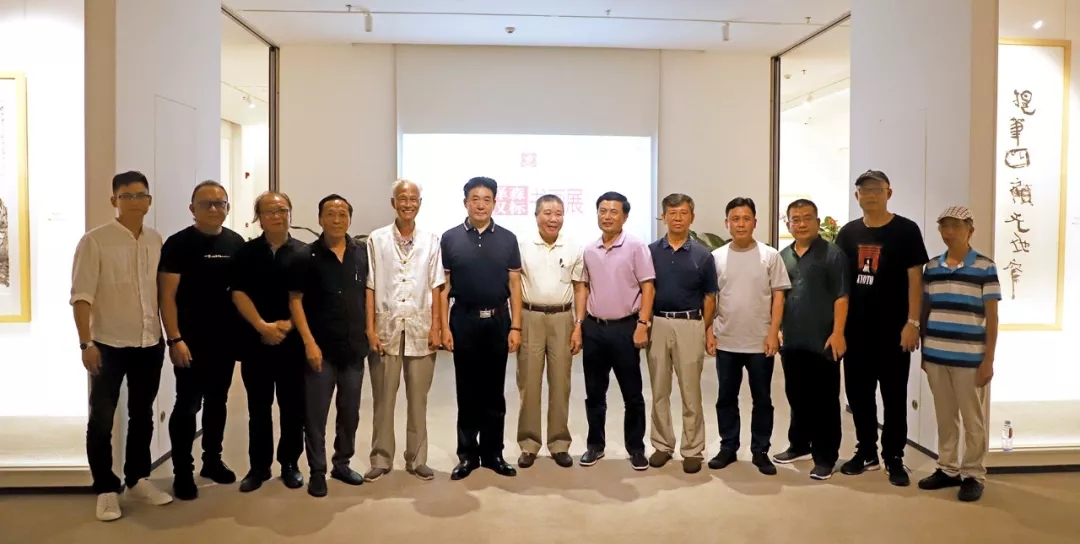 到人民中去”黄泽森、周汉标书画展在东莞民盈美术馆举行 澳门银河娱乐注册平台