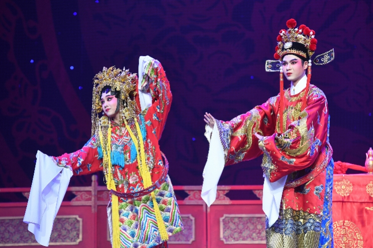两场展演,近千余受众!粤港澳大湾区粤剧传承系列活动在穗举行