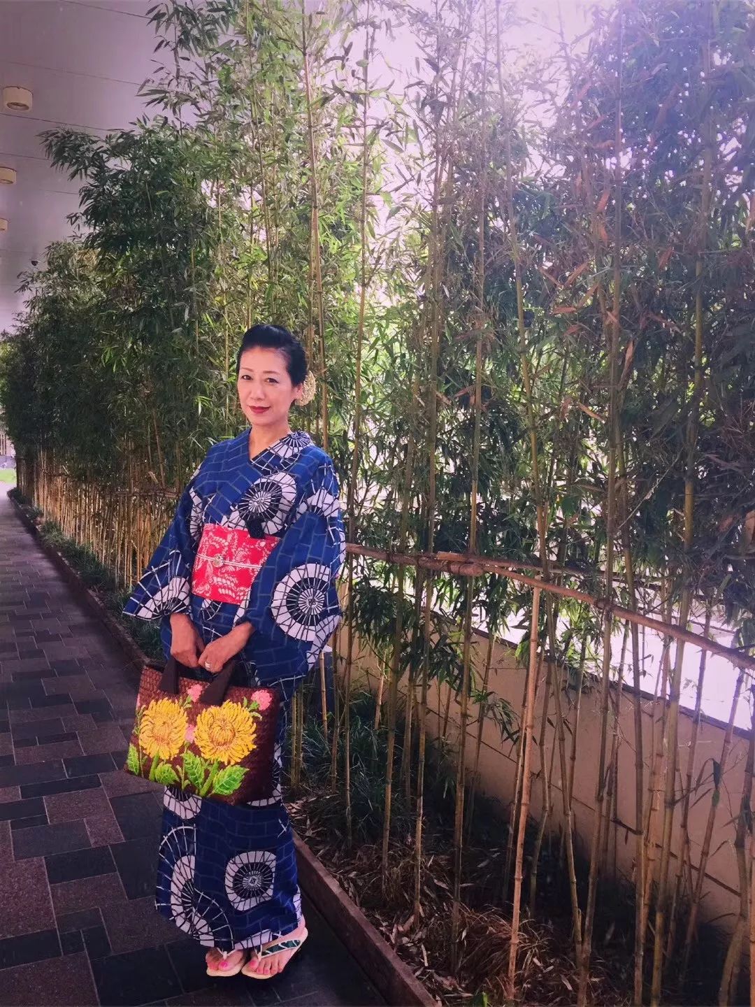 奔流剪纸机构