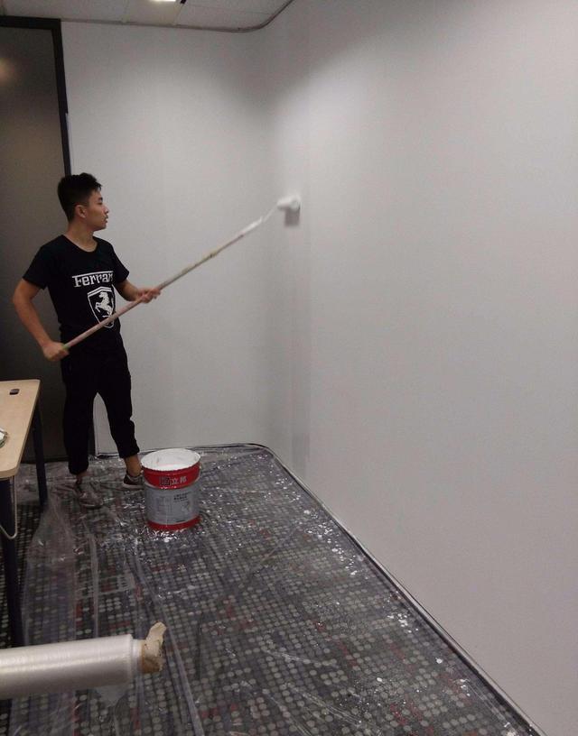 自己刷乳胶漆为什么刷不均匀 d64da84531cd4b8cbac380e575bf1171.jpeg