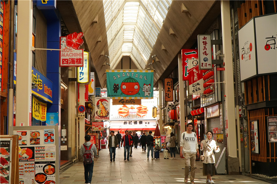 原创日本:大阪,樱花季的大阪城,心斋桥和道顿堀