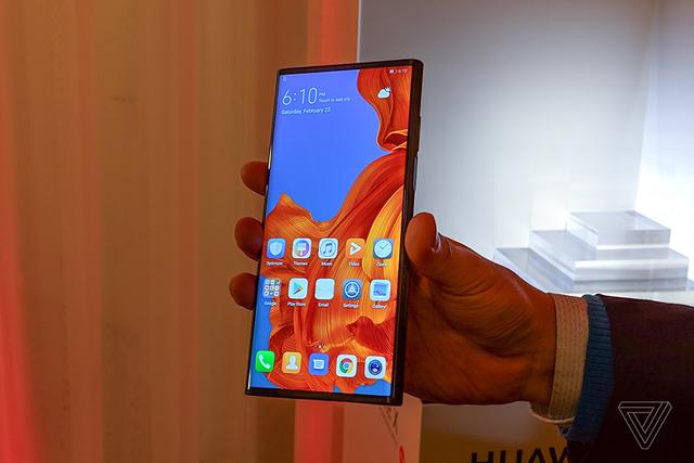 华为Mate X折叠手机即将上市:预计20万部,售价15000元 龙8国际aqq下载