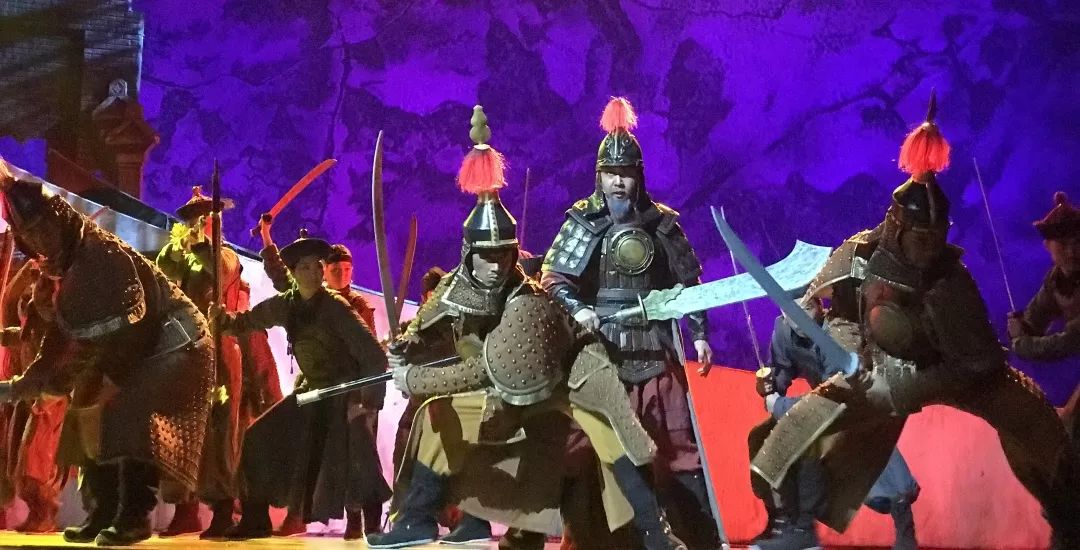 【关注】舞台虽美 幕后犹荣……这一次,请把C位留给他们! bt365在线体育
