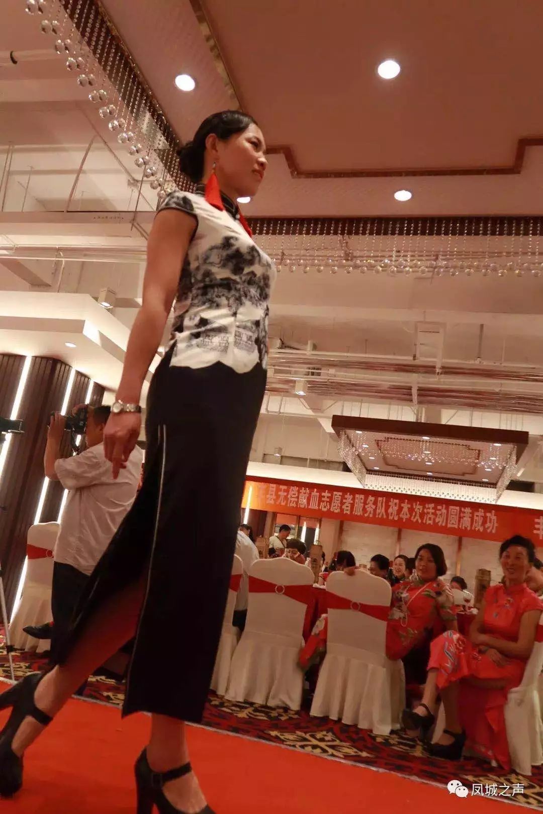以"中国心,旗袍梦"为主题的大型旗袍盛会在泗阳 新世界大酒店 隆重