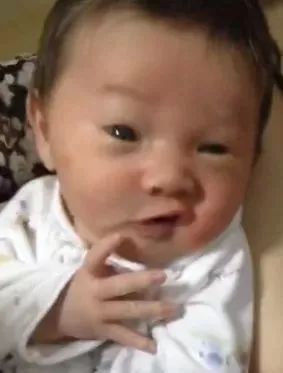                     孩子生下来太丑先别急着扔，请再给他们一次机会！