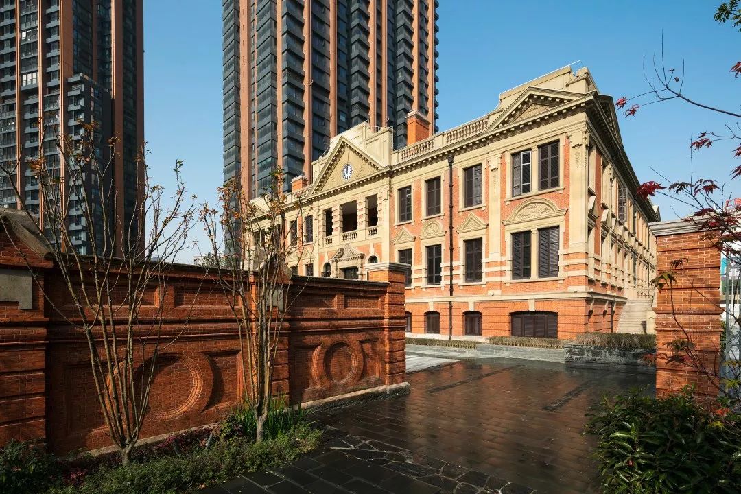 �Ϻ����̻��ַ�����ڱ������Ƶ��е���ʷ����