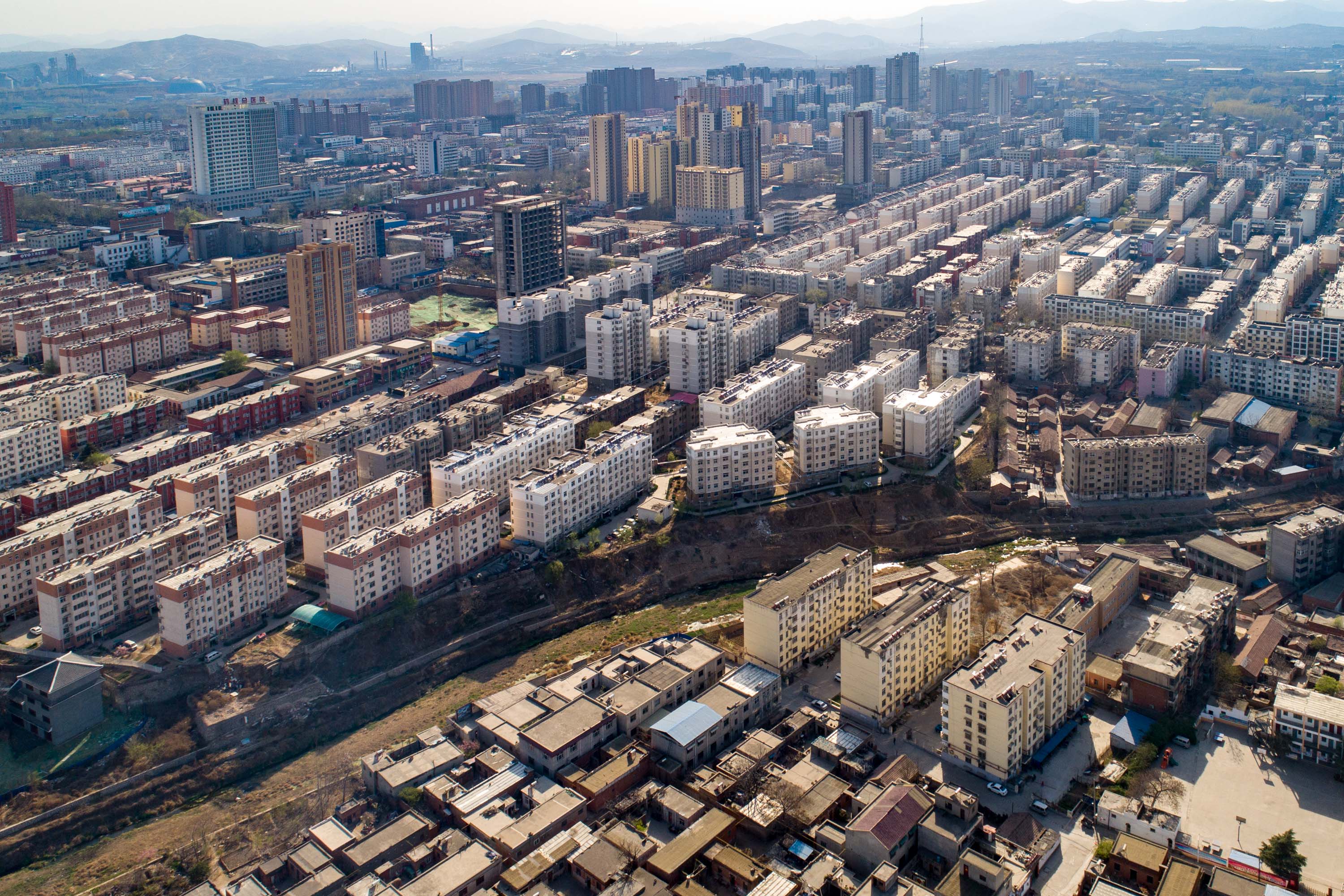 河南最小地级市与最大普通县相邻,市和县的人口同为一百五十多万